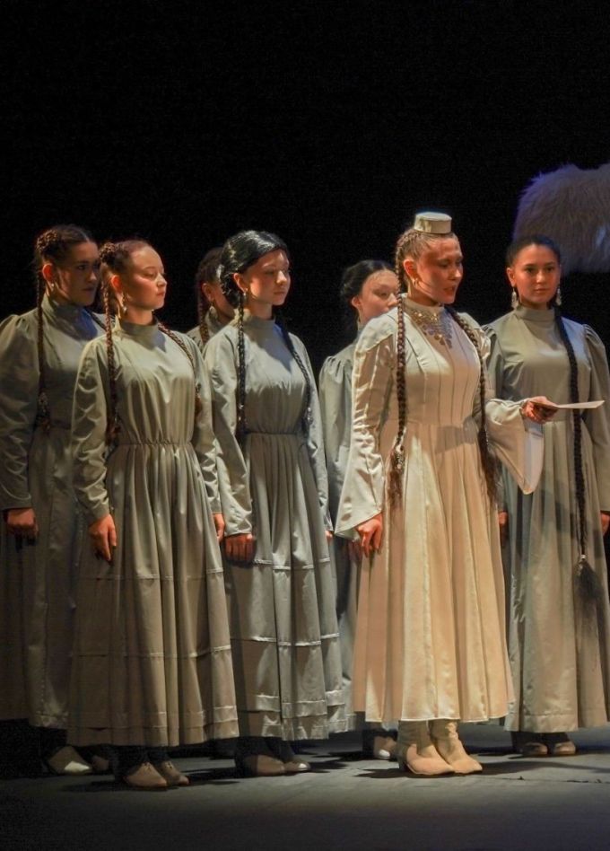 Спектакль «Ак Калфак / Её белый калфак»