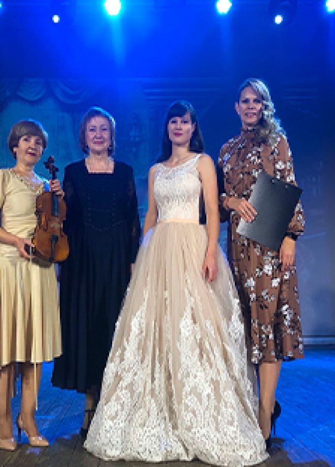 Певучих звуков нежный шелк. Музыкальный вечер