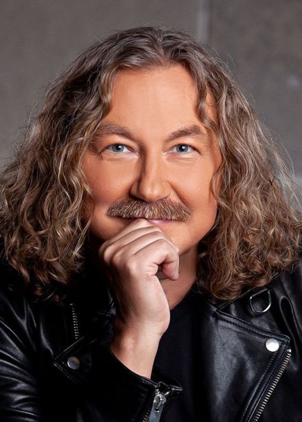 Игорь Николаев