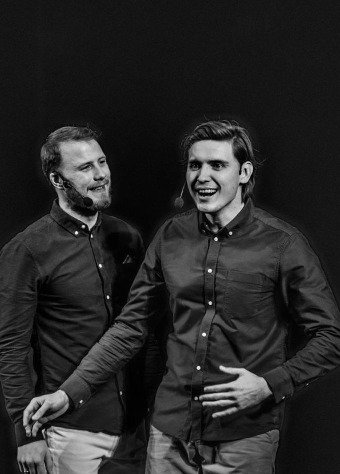 Спектакль «Я счастье. Чудотворцы»