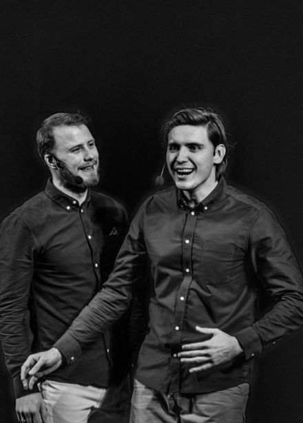 Спектакль «Я счастье. Чудотворцы»